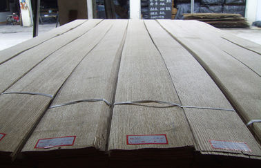 Le contreplaqué en bois de placage couvre la coupe quarte plaquent l'épaisseur naturelle de Brown 0.5mm