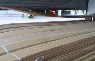 Le contreplaqué en bois de placage couvre la coupe quarte plaquent l'épaisseur naturelle de Brown 0.5mm