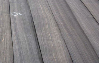 Placage de coupe de quart de bois d'ébène de Macassar, noir avec les lignes blanches