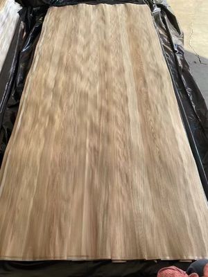 Plaque de placage naturelle tranchée en morceaux de chêne brun coupée en couronne pour contreplaqué