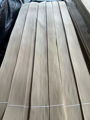 Une feuille de placage de haute qualité pour meubles