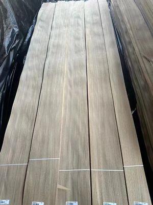 Une feuille de placage de haute qualité pour meubles