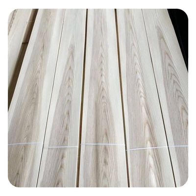 Top-Notch Ash Wood Veneer for TV Background Wall Door in 3-5 Star Hotel Furniture Standard