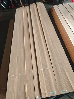 2500*640 mm Veneur en bois de cendres pour meubles de chambre à coucher