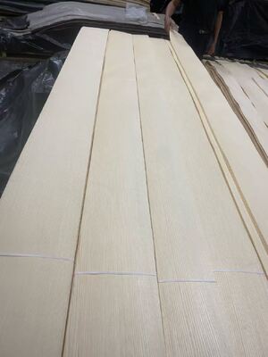 2500*640 mm Veneur en bois de cendres pour meubles de chambre à coucher